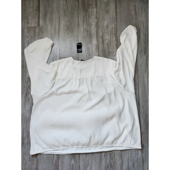 NWT Torrid White Georgette Surplice Blouse V Neck Balloon Sleeve Flowy Sz 5X - Picture 9 of 9
